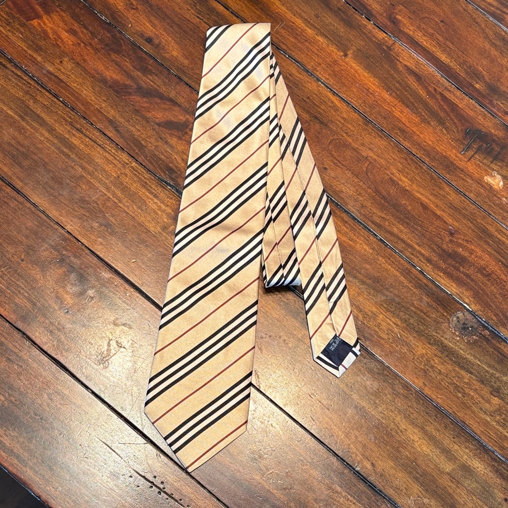 Burberry Beige, Black and red Striped silk Tie